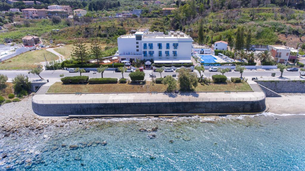 Hotel Tourist Cefalù Kültér fotó